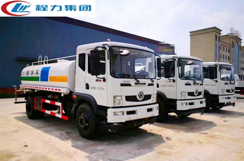 東風御虎T3新款10噸灑水車