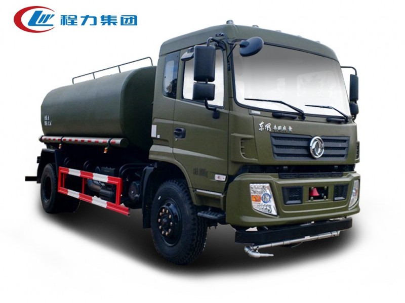 東風四驅灑水車（13噸越野灑水車）