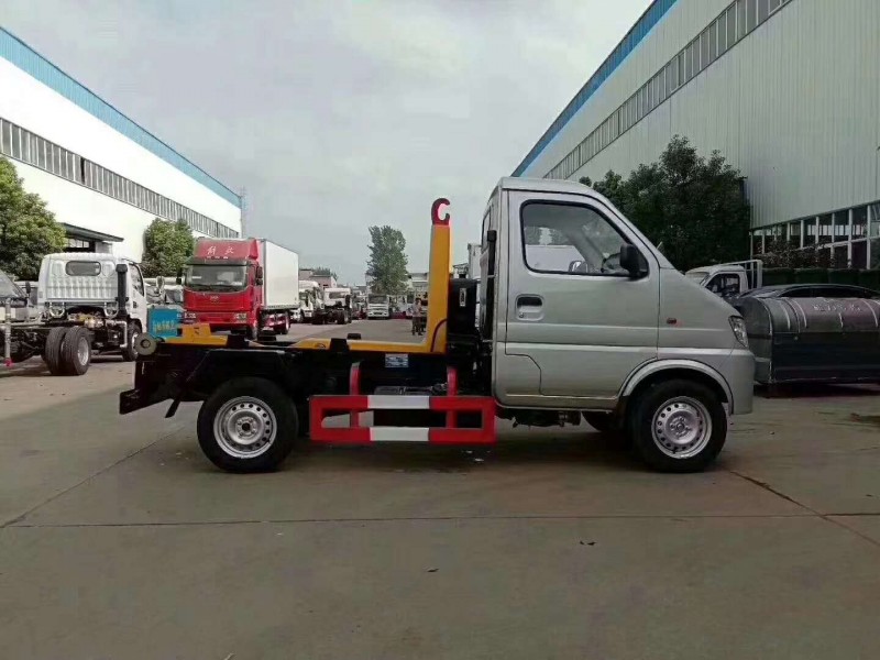 長(zhǎng)安3方勾臂式垃圾車(chē)（單輪）