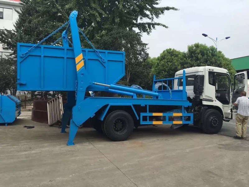 東風(fēng)天錦10-12方擺臂垃圾車