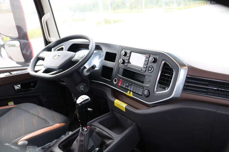 隨車吊軒德翼6單橋隨車吊圖片